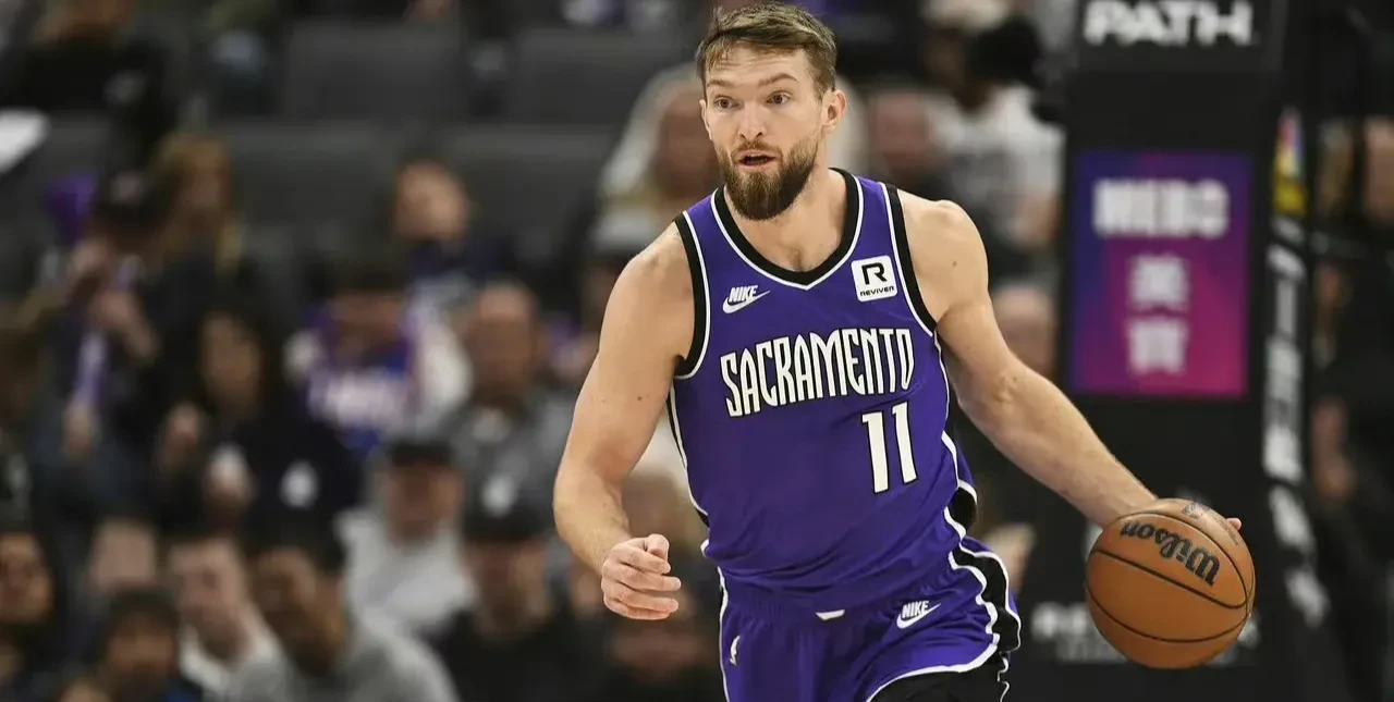 包含篮网B队血洗尼日利亚男篮，瓦兰丘纳斯制霸全场的词条