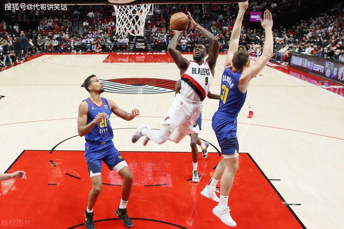 山东队碾压掘金，麦科勒姆刷新纪录