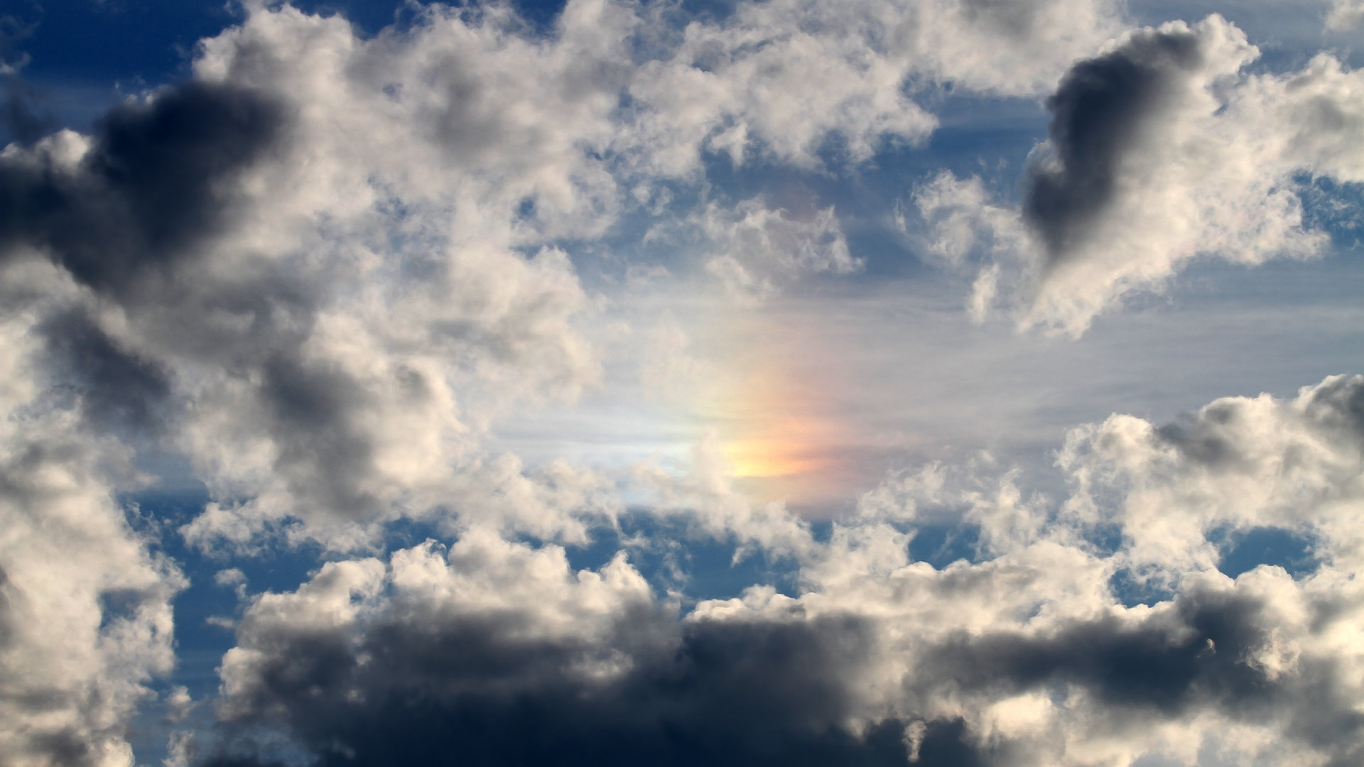 双星闪耀，新王登场，迈凯伦横扫威廉姆斯，周冠宇高光突破