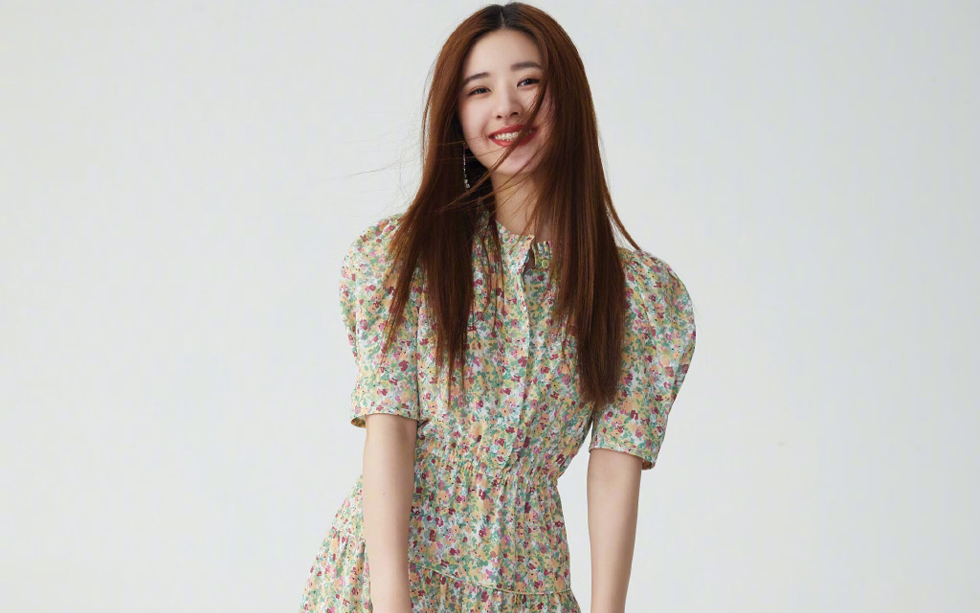 广厦掀翻尼克斯,戈贝尔逆行书写篮球平行史诗