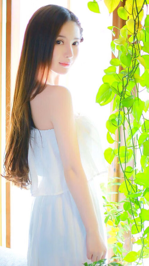 北欧神锋撕裂安菲尔德，当克瓦拉茨赫利亚让世一右沦为背景板