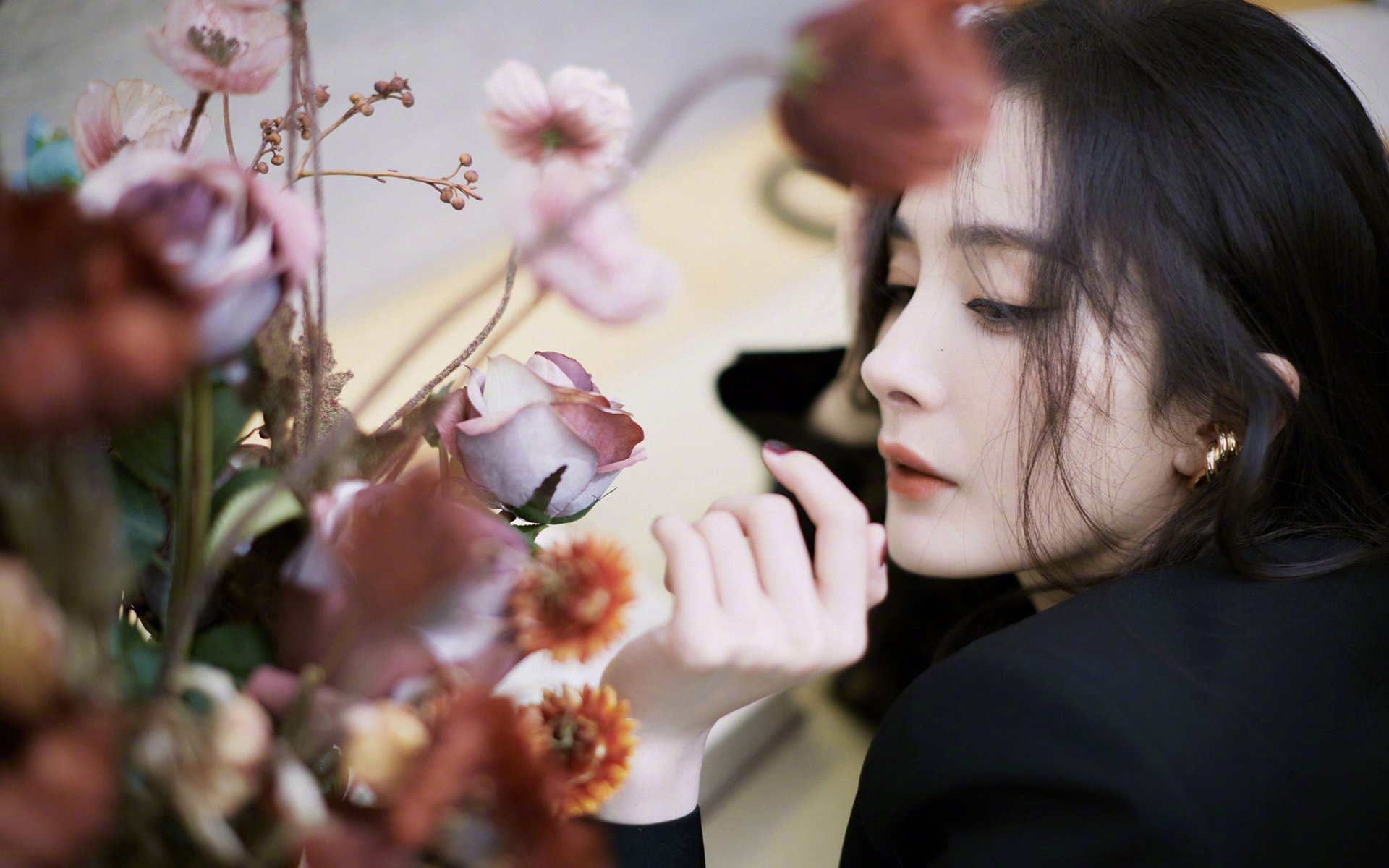 德甲争冠风暴眼,奥纳纳用一座城的力量,为自己正名